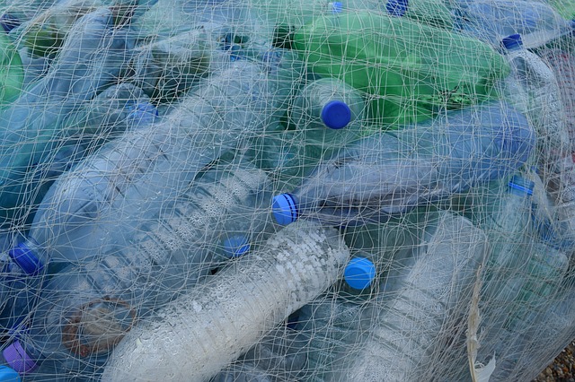 plastikowe butelki